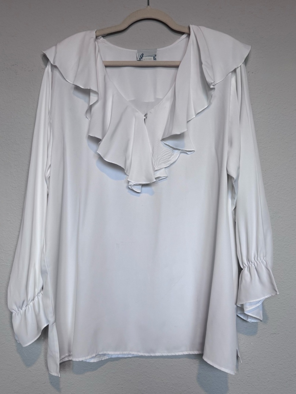 Vintage Joanna Ruffle V-Neck Long Sleeve Blouse